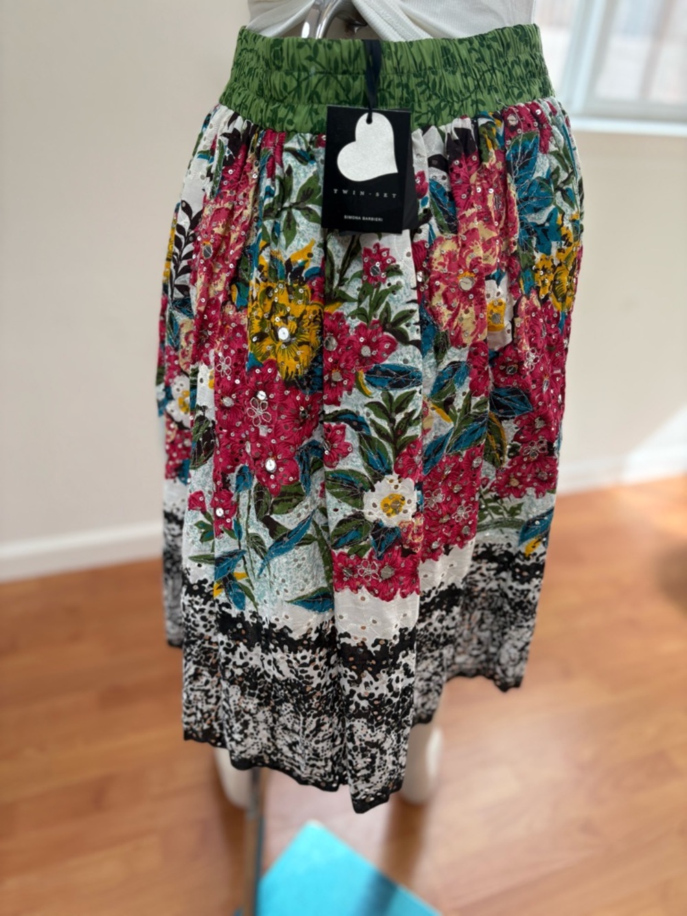Twin-Set Green-Waist Floral Midi Skirt with Multicolor Blossoms